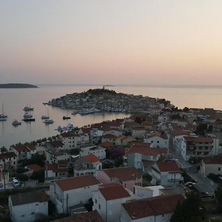 Lucija 6 Primošten